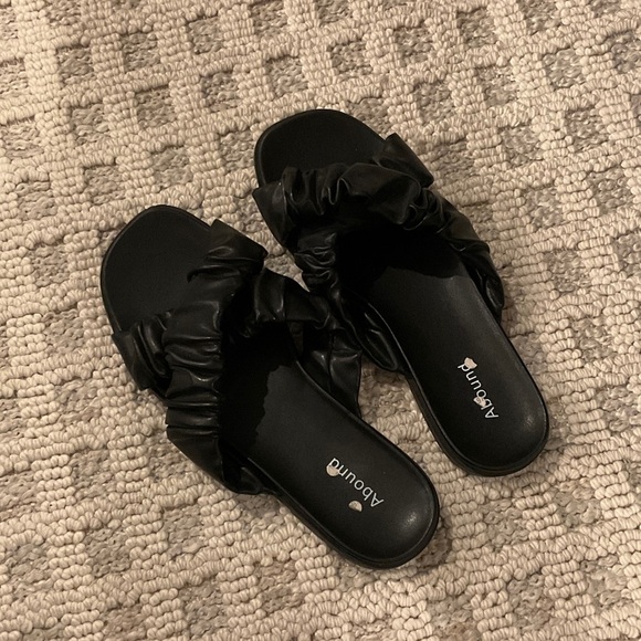 Abound Shoes - Abound Elegant Black Ruffle Slides